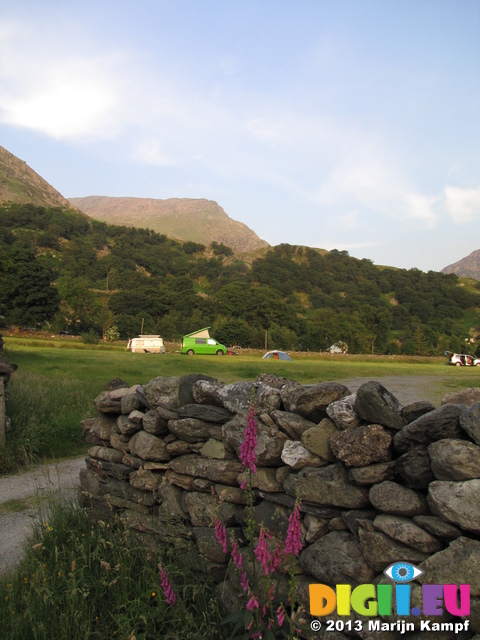 SX28561 Caravan, campervan and tent in Snowdonia